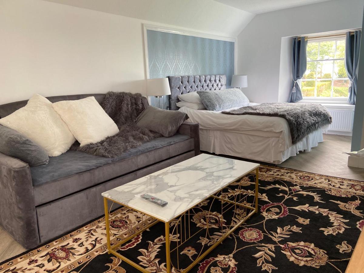 Croydon Hall مينهيد المظهر الخارجي الصورة